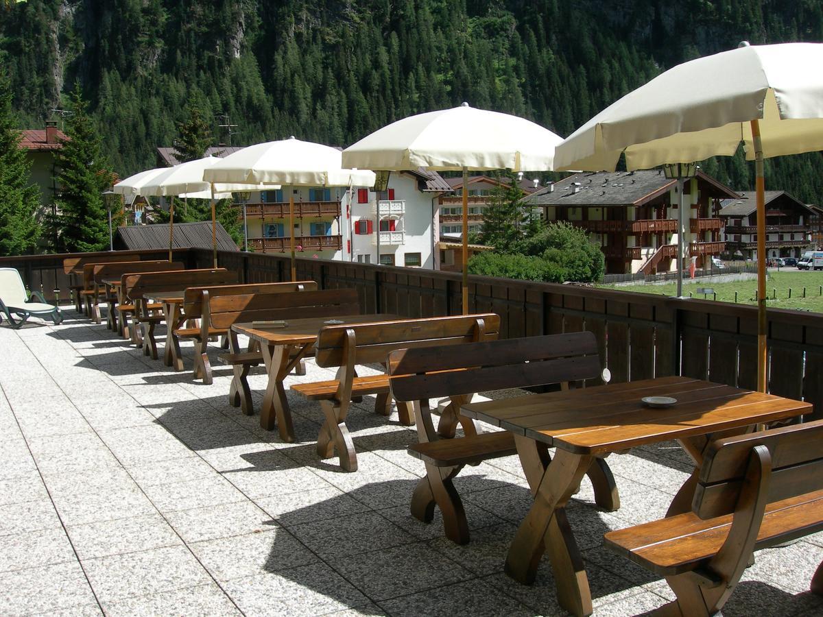 Sporthotel Enrosadira Campitello di Fassa Exterior foto