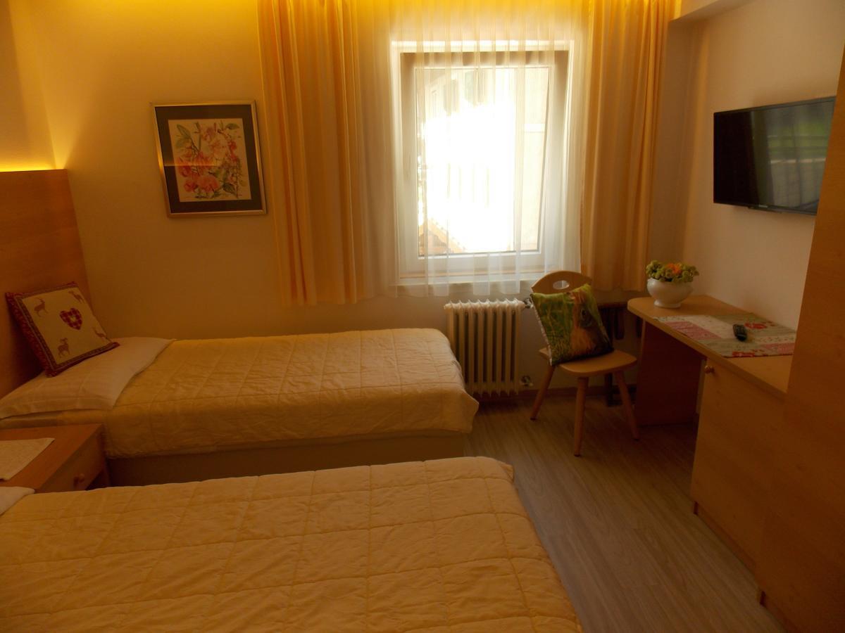 Sporthotel Enrosadira Campitello di Fassa Exterior foto